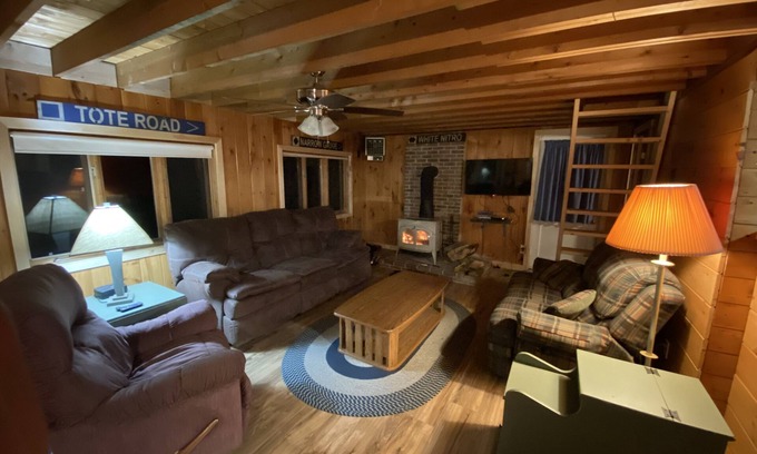 Franklin County Cabina | The Sugarloafer's Retreat - 15min to Sugarloaf!