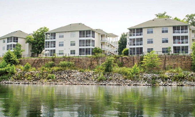 Table Rock Complejo | The Suites at Fall Creek