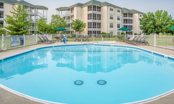 Table Rock Complejo | The Suites at Fall Creek