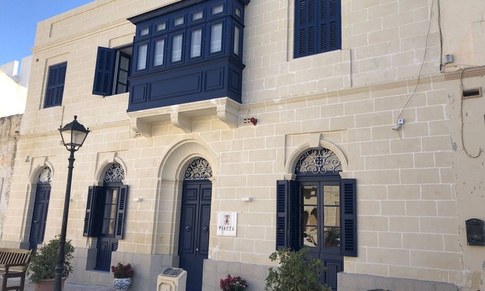 Kirkop Cama Y Desayuno | The Suites - Piazza Kirkop