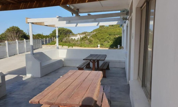 Arniston Casa | The Summer Place - Arniston Waenhuiskrans