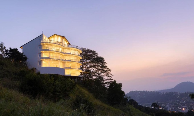 Kandy Hotel | The Summit