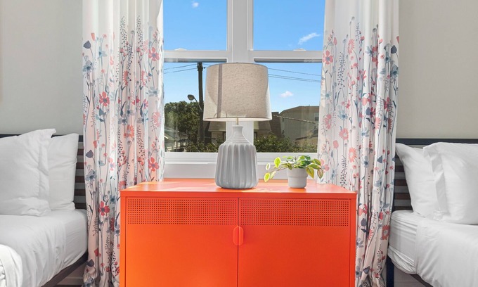 North Bergen Apartamento | The Summit Suite W/Parking - 20 Mins to NYC + Walk to Shops