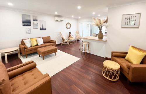 Buff Point Casa | The Swan Lakehouse - Buff Point