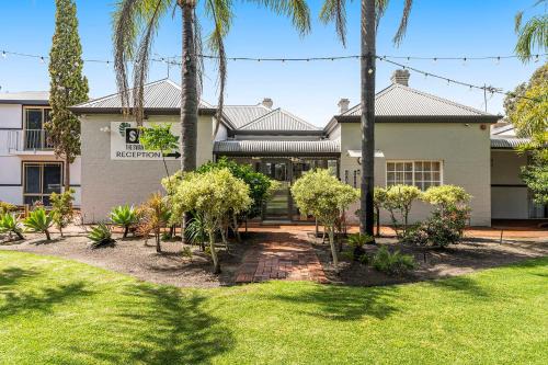 Henley Brook Hotel | The Swan Valley Hotel