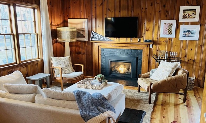 Dennis Port Cabaña | The Sweet Retreat - Less than 1/2 mile to Dennis Port beaches