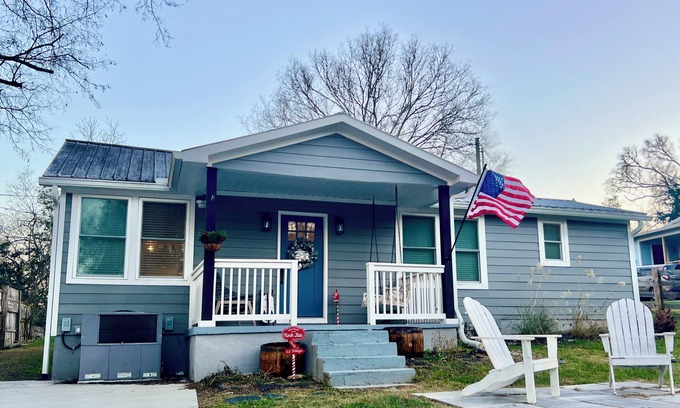 Leipers Fork Casa | The Sycamore House in the Heart of Historic Leipers Fork Village - Franklin, TN