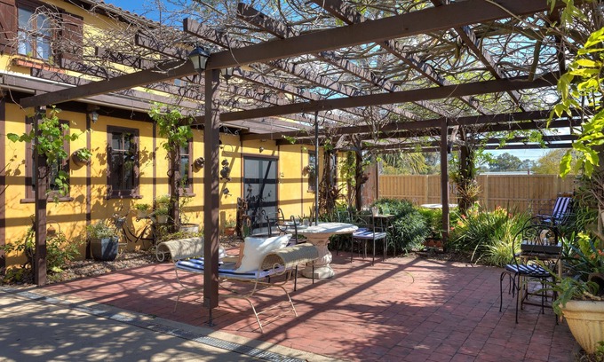Greta Casa | The Table Guesthouse