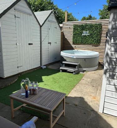 Churchtown Casa | The Telephone exchange very quaint hot tub stay