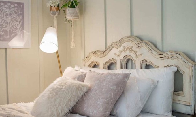 Vein Mountain Apartamento | "The Terrace" - a boho suite at Riverfront Camp
