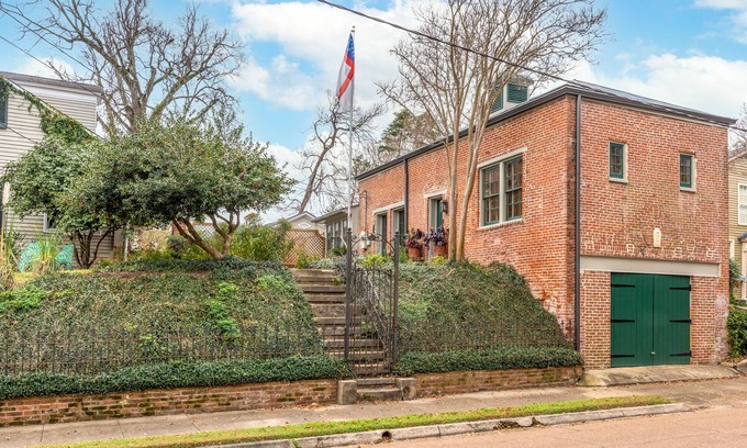 Natchez Cabaña | The Terrace Carriage House, a place like no other!