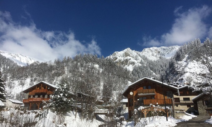 Champagny-en-Vanoise Chalet De Esquí | THE THREE SNAP HOOKS