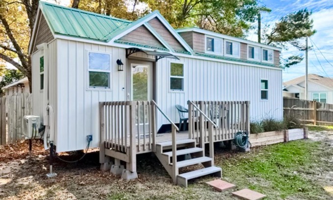 Navarre Casa | The Tiny Haven