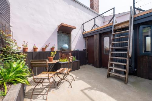 St Brides Casa | The Tiny House
