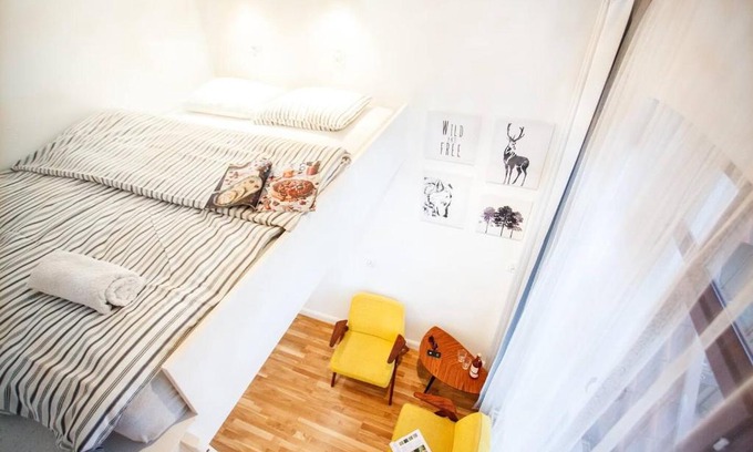 Gorny Sopot Apartamento | The Tiny Space 6m2 with private bathroom in the hallway