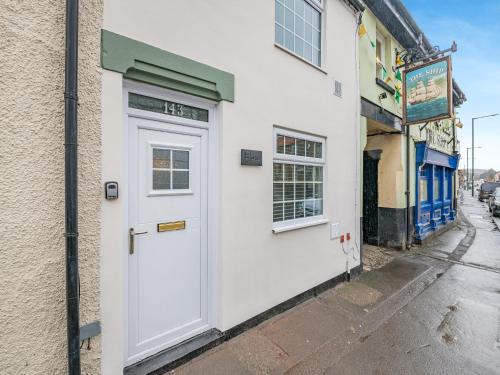 Guisborough Casa | The Tipsy Bee At 143