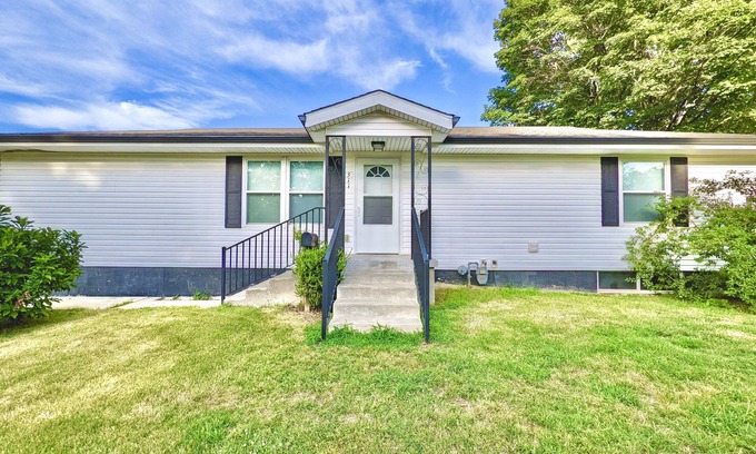 Joplin Casa | The Toucan: Dreamy 2 Bed Home Near Arts District
