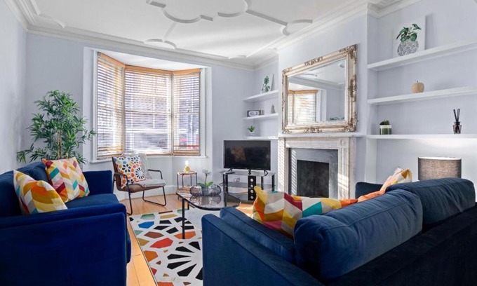Montpelier Casa | The Townhouse By My Getaways Free Parking