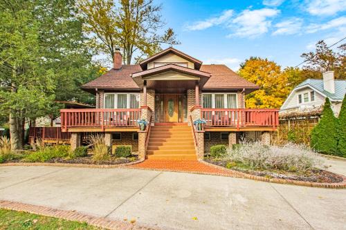 Union Pier Casa | The Townline House
