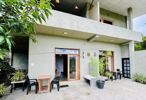Tennekumbura Cabina | The Traveller Kandy