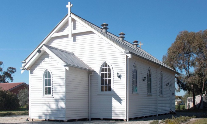Gunbower Casa | The Travelling Bishop ~ Historic Church