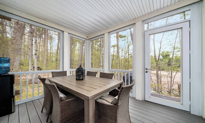 Cherry Valley Casa | The Tree Frog - 12 Pine Forest