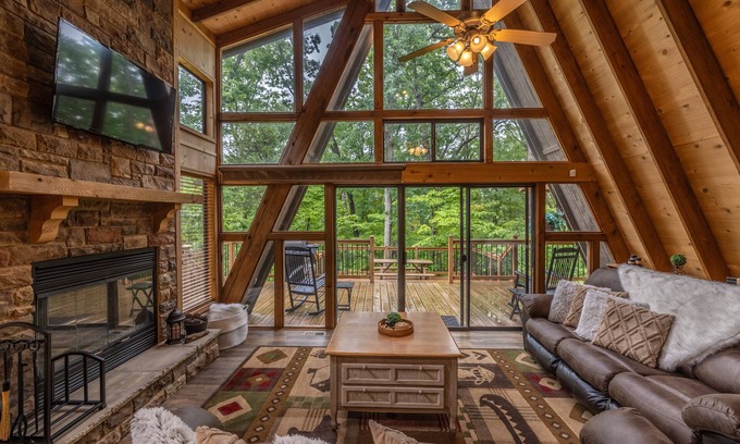 Wright City Chalet De Esquí | The Turrach Cottage by Innsbrook Vacations!