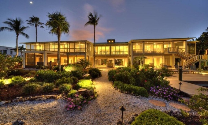 Wulfert Casa | The ultimate luxury Captiva Island vacation home!
