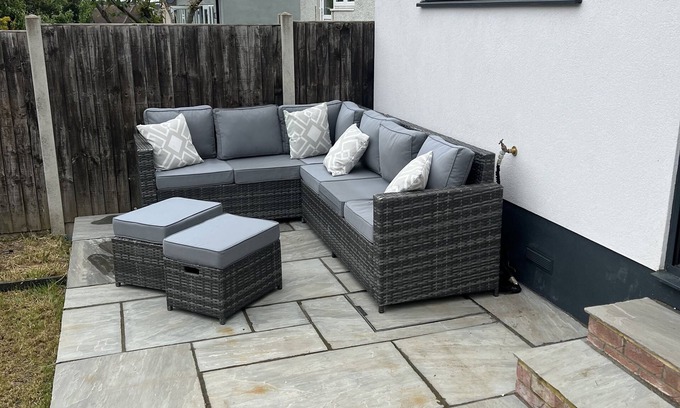 Rayleigh Casa | The Ultimate Open Planing Living and Dining Space