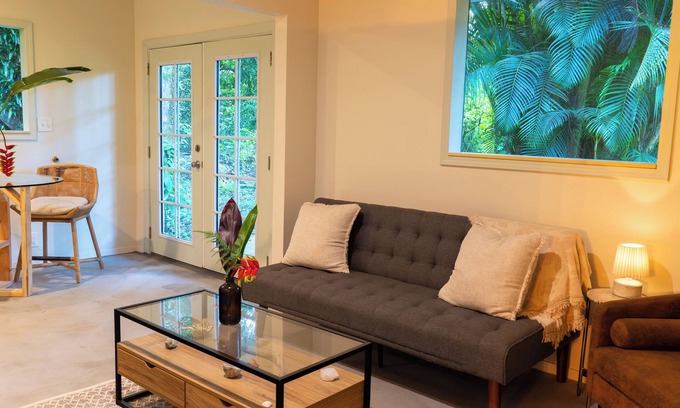 Mountain View Casa | The ‘Ulu Suite - Jungle Bungalow on 10 Acres- close to all!