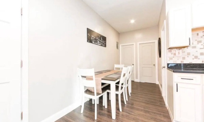 Bushwick Apartamento | The Unique Home ,Classic & Comfortable Stay, The Ideal Vacation Home