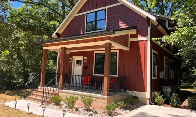 Biddleville Casa | The Uptown Cottage.1 mile to uptown!