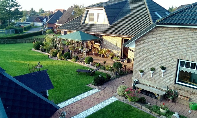 Schwabstedt Apartamento | The vacation apartment Treeneblick is classified with 5 stars by the DTV