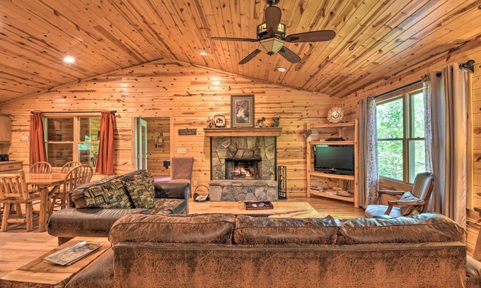 Helen Cabina | ‘The Valley View’ at Sautee Mountain Retreat!