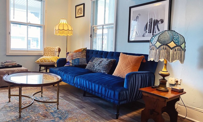 Ocean Grove Casa | THE VICTORIA - Stylish Home 6 Mins Walk to Beach, Beach Passes, Pet Friendly