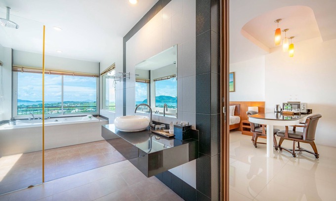 Rawai Hotel | The View Rawada Phuket