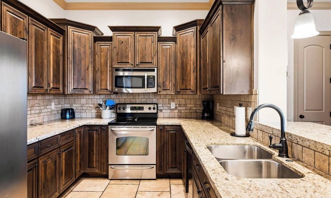 St. George Condominio | The View Resort Amenities & Epic Views!