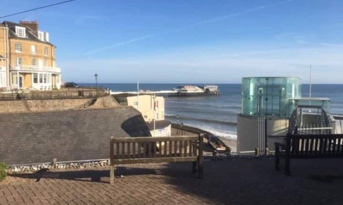 Cromer Chalet De Esquí | The View. Stylish modern Chalet in great location.