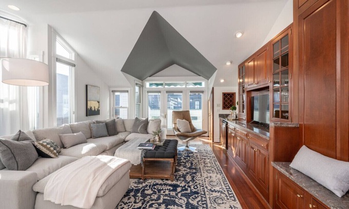 Mount Adams Condominio | The Views at Centennial House