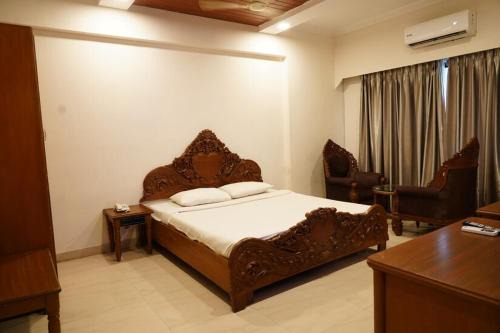 Koyambedu Hotel | The Vijay Park, Arumbakkam