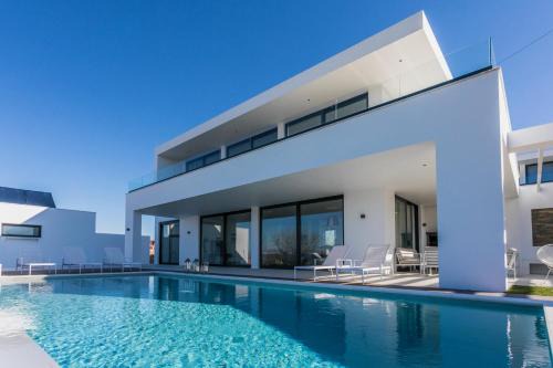 Mafra Villa | The Villa/Ericeirahills