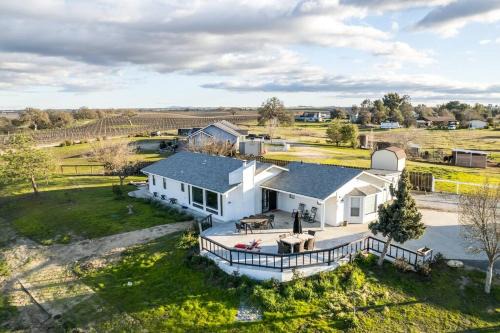 Paso Robles Casa | The Vino View Farmhouse