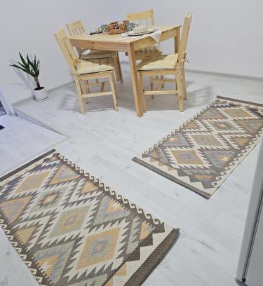 Arad Apartamento | 'The Vision' apartment, parcare publica fără plata, Self Non Stop check in