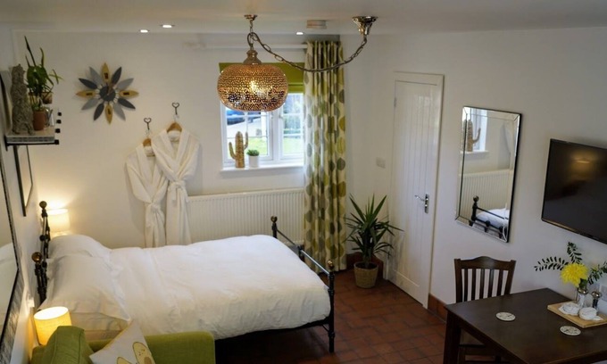 Fairseat Apartamento | The Walnut, Meopham - an easy to find retreat, based in North Kent, England