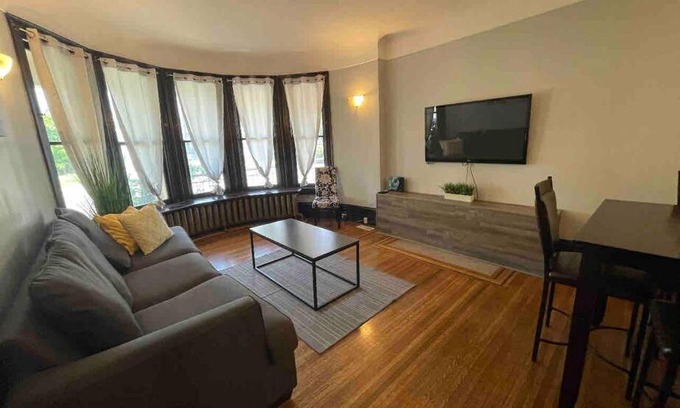 York - Haig Apartamento | The Wanderlust 2 BEDS 1 BATH