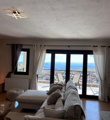 Milea Apartamento | The Watch Tower B