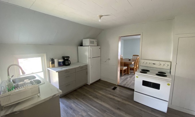 Napanee Apartamento | The Water Street Inn Upper apt
