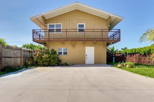 Goodland Casa | The Waterfront Cottage with Dock in Goodland!