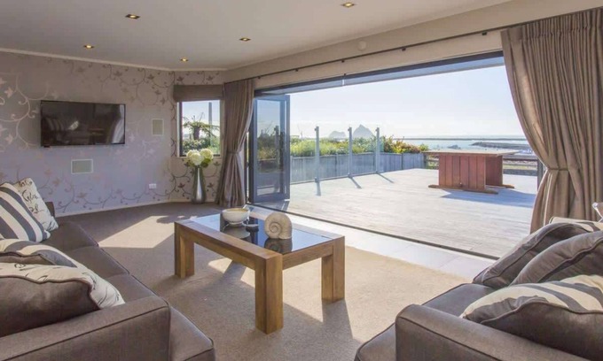 New Plymouth Villa | LA ESCAPE FRENTE AL AGUA - PRIMERA POSICIÓN CON LAS VISTAZAS DE WOW FACTOR
