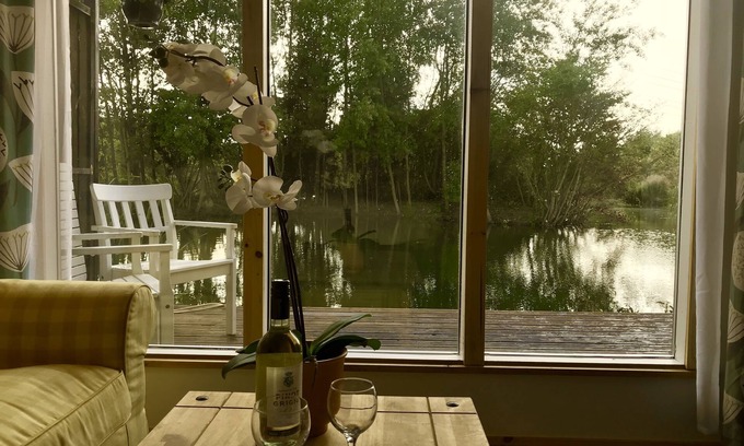 Bedworth Cama Y Desayuno | The Waterfront Lodges